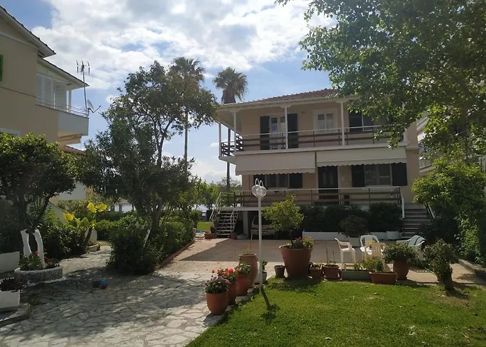 Two Palm Trees Apartman Nidrí