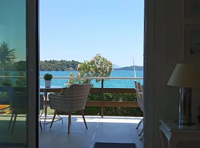 Two Palm Trees * Nidhrion